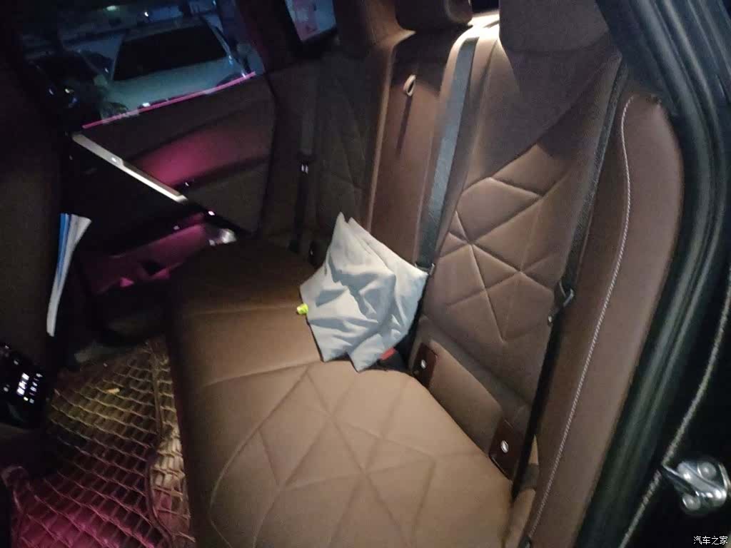 BMW iX, 2023 14