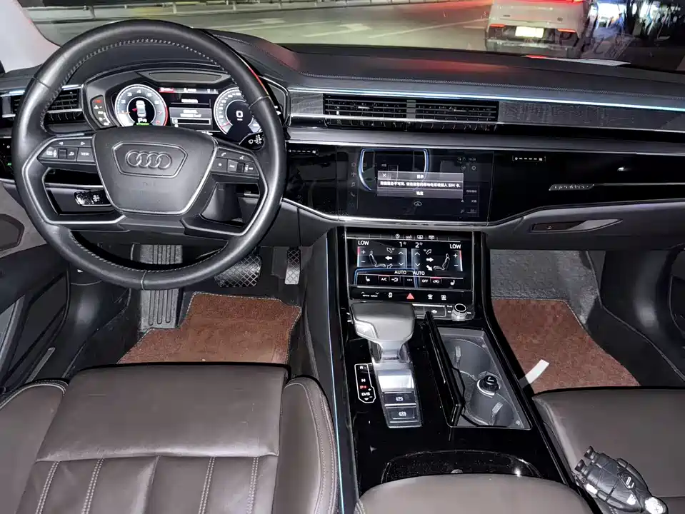 Audi A8 Audi A8
