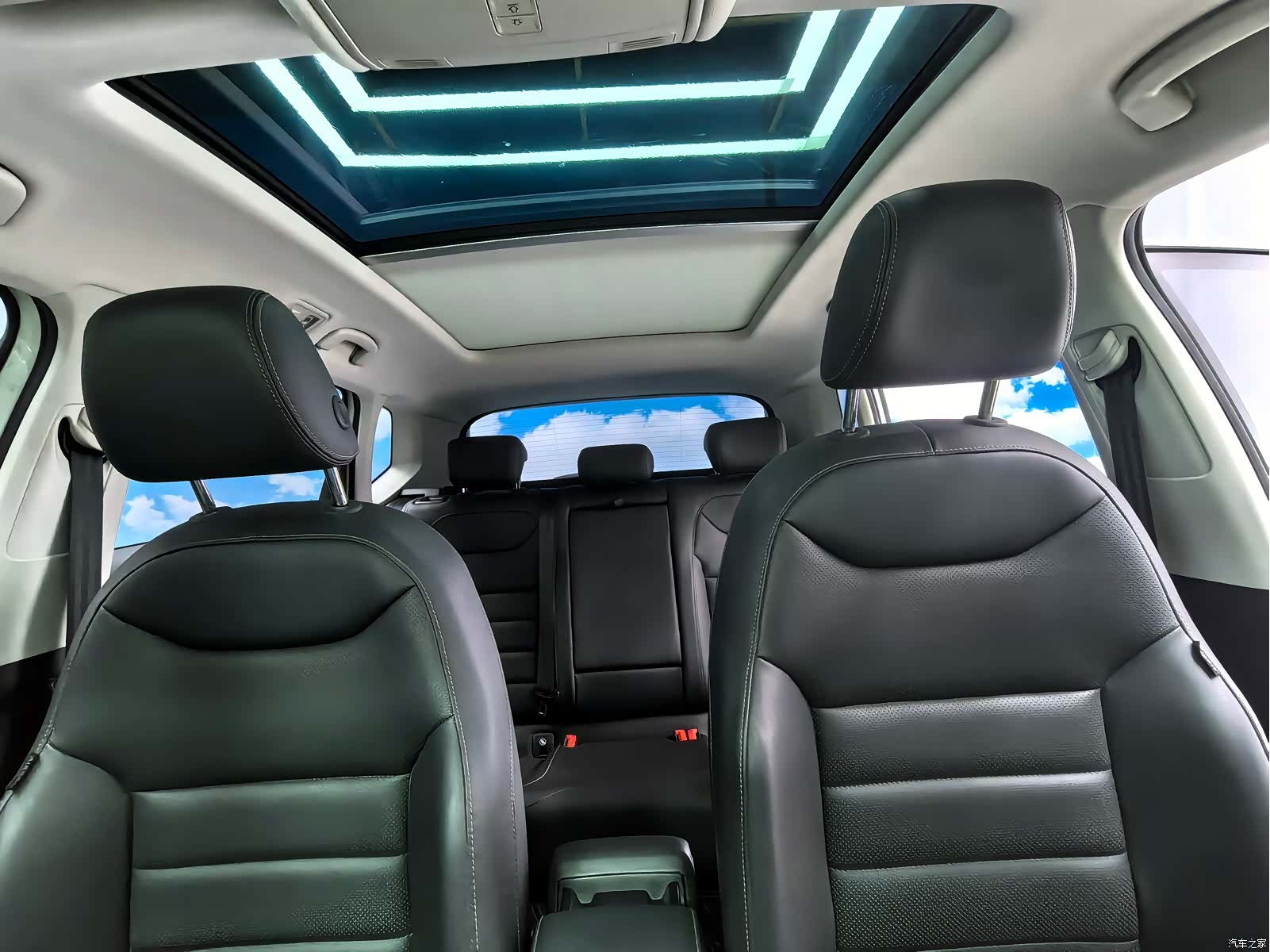 Volkswagen Tharu, 2022 10