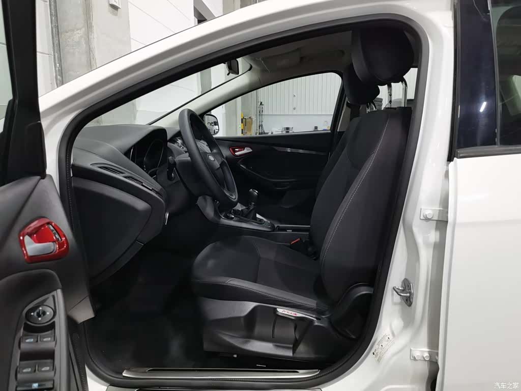 Ford Focus, 2017 10