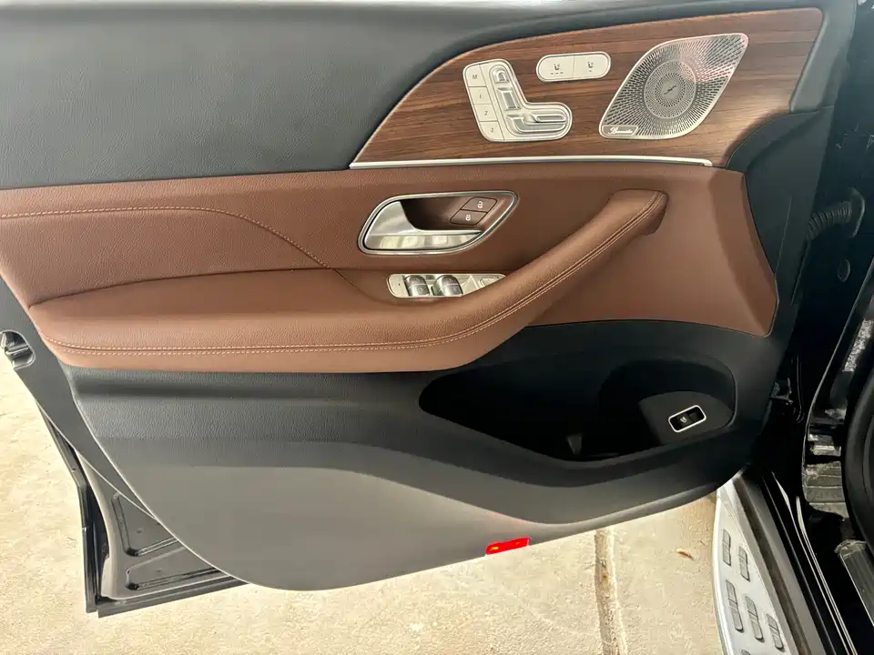 Mercedes-Benz GLE Mercedes-Benz GLE