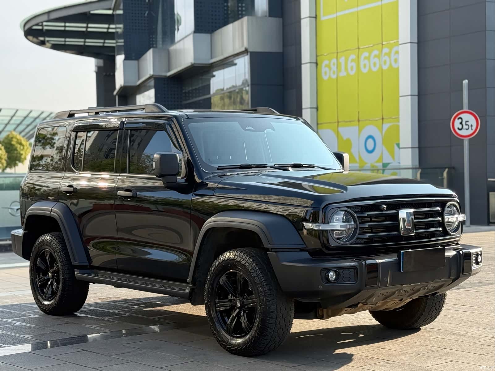 Tank 300, 2022 3