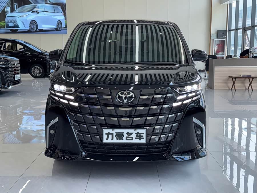Toyota Alphard 2026, фото 2