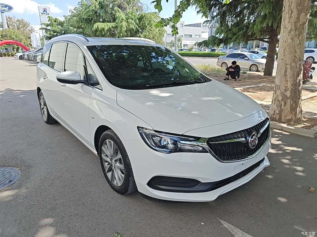 Buick GL6, 2022 4