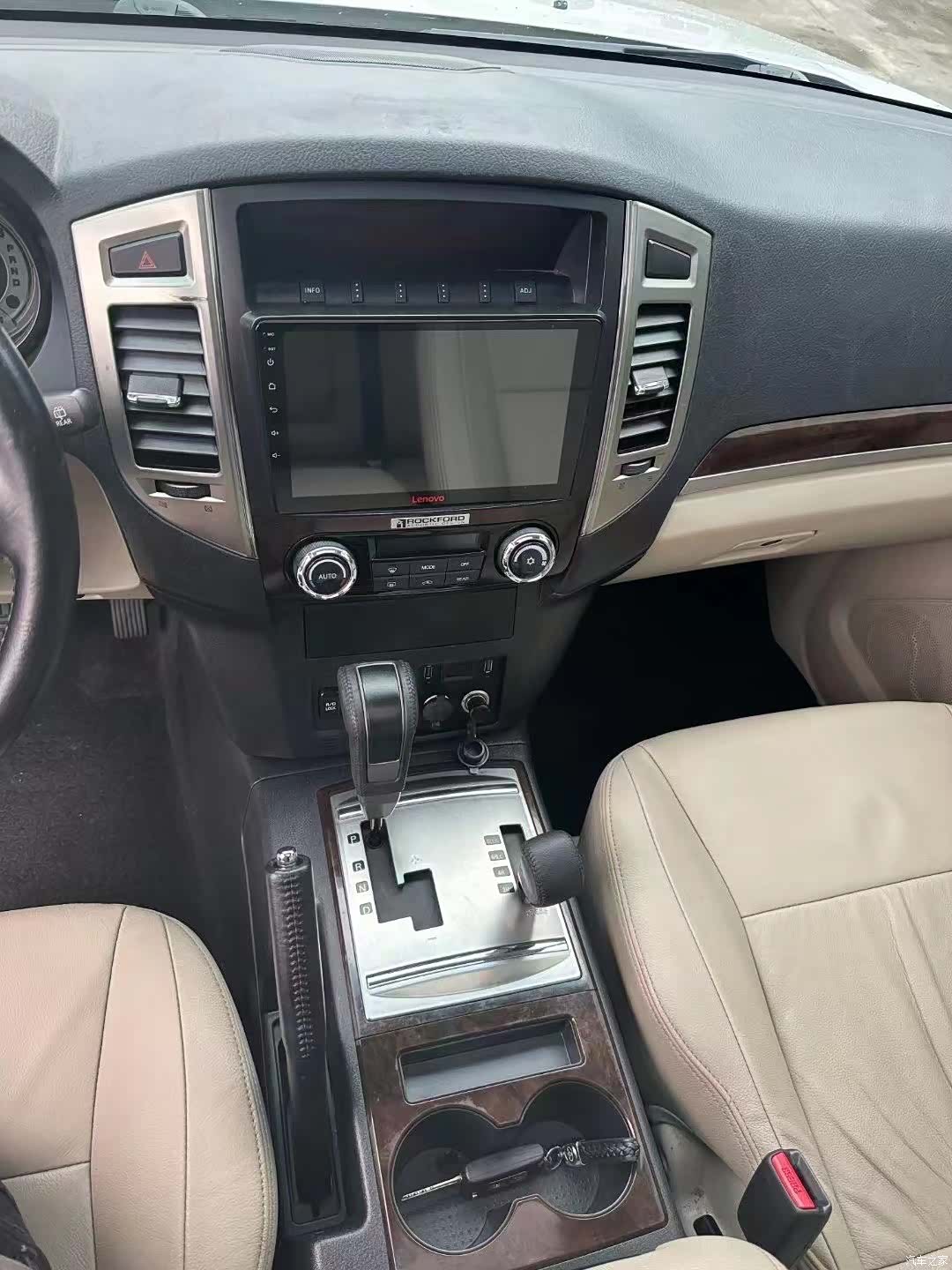 Mitsubishi Pajero, 2019 7
