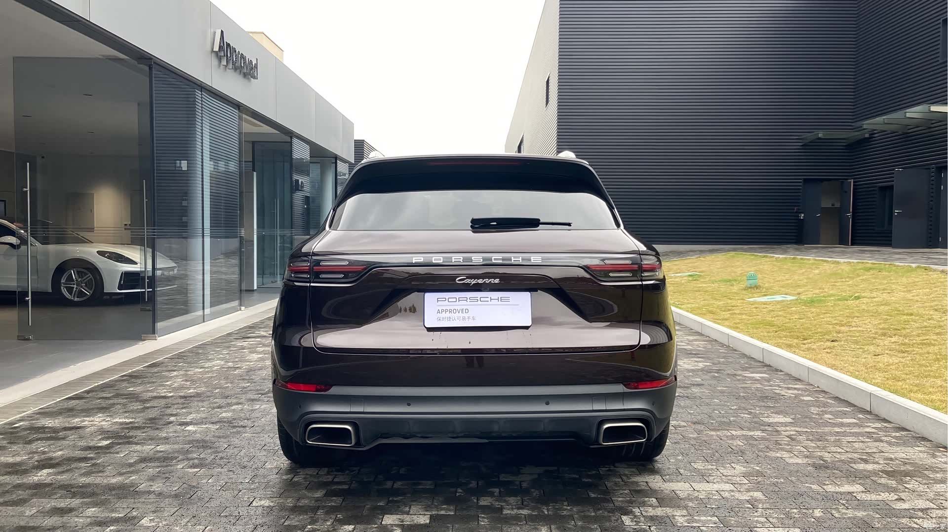 Porsche Cayenne, 2022 все фото