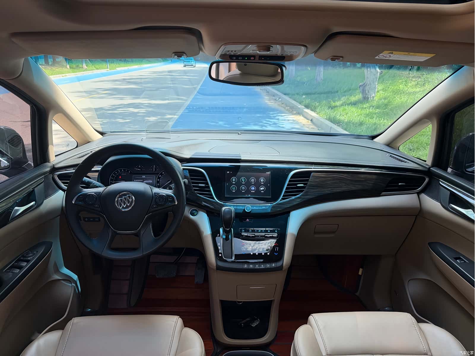 Buick GL8, 2019 13