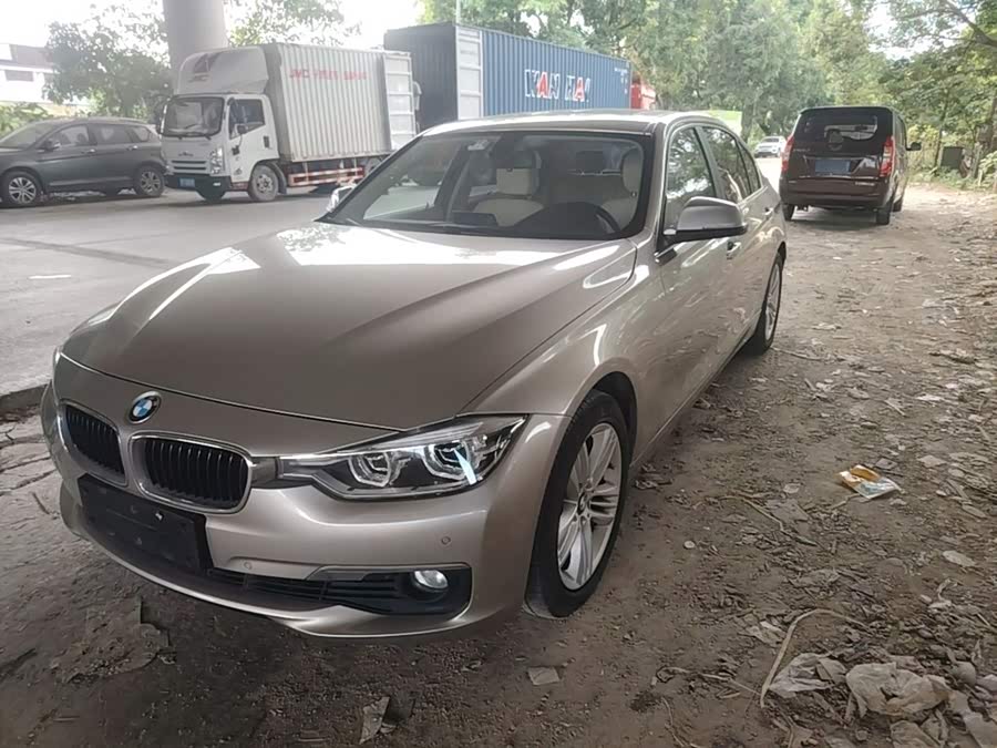 BMW 3 Series 2016, фото 1
