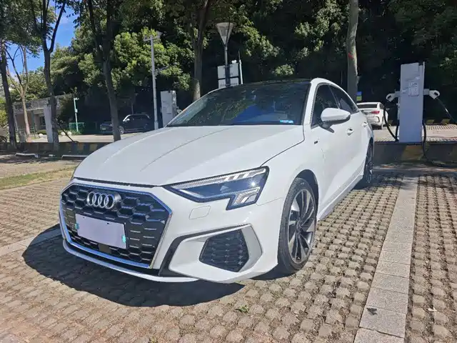 Audi A3 2023 — купить из Китая под заказ