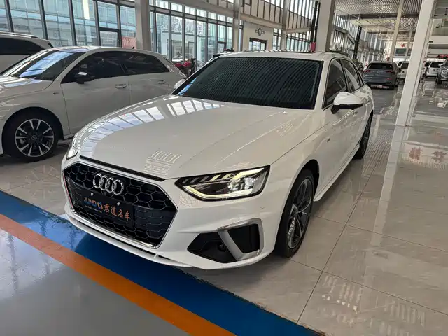 Audi A4L 2021 — купить из Китая под заказ