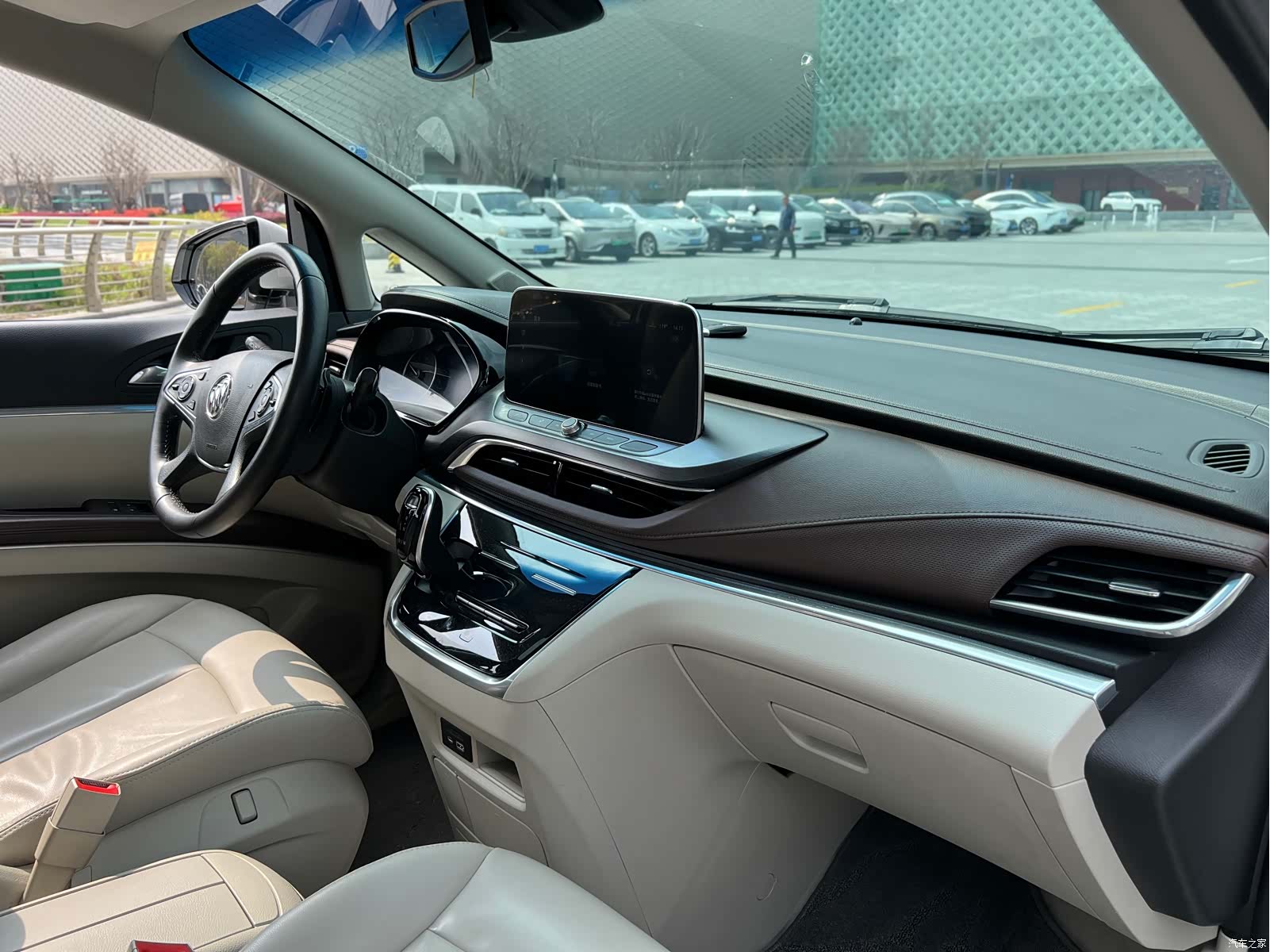 Buick GL8, 2020 11