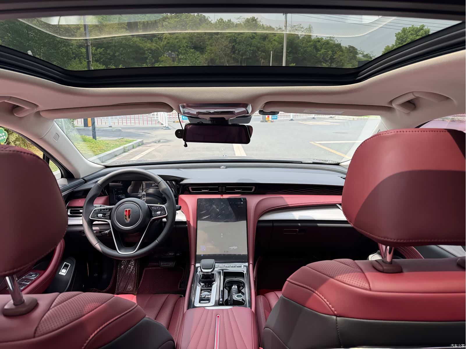 Hongqi H5, 2024 16