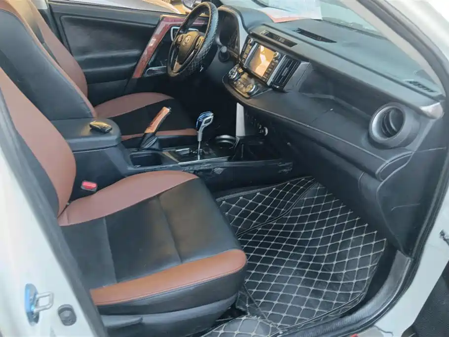 Toyota RAV4 Rongfang