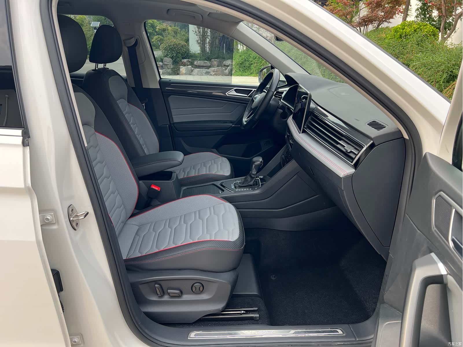 Volkswagen Tiguan L, 2022 18