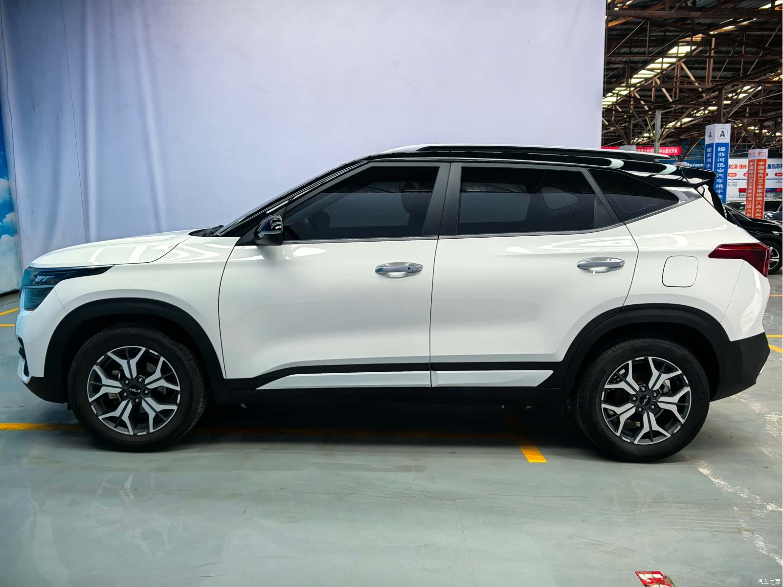 Kia KX3, 2022 9