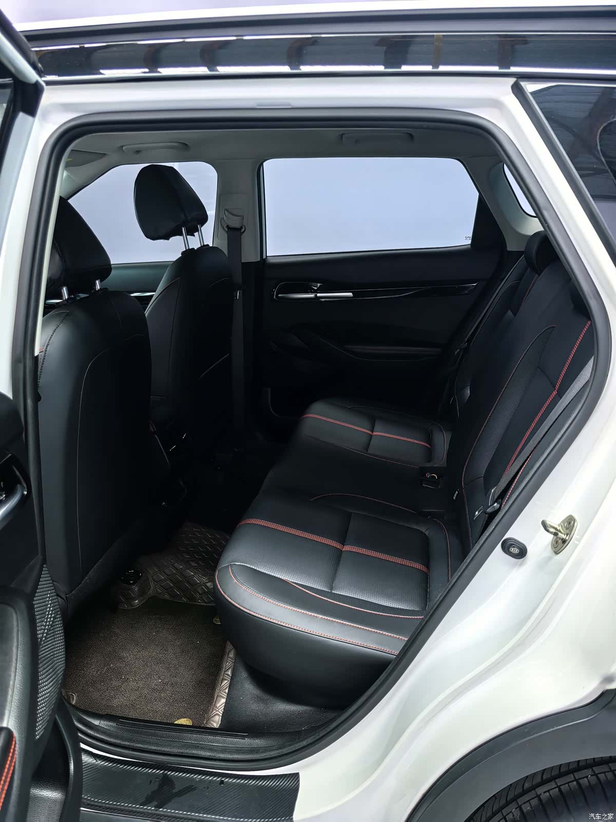 Kia KX3, 2022 19