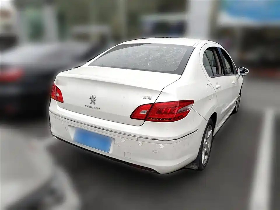 Peugeot 408