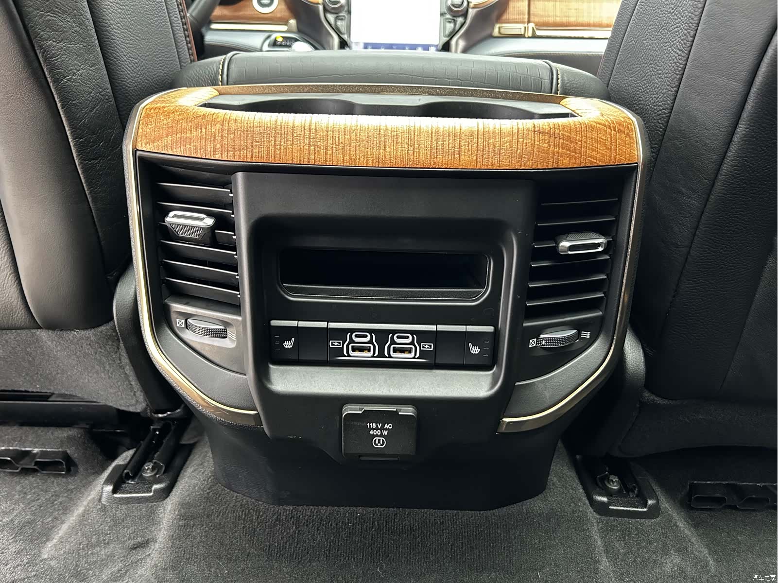 RAM Trucks, 2023 16