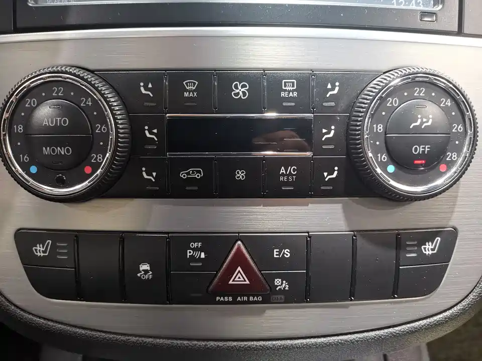 Mercedes-Benz R-class