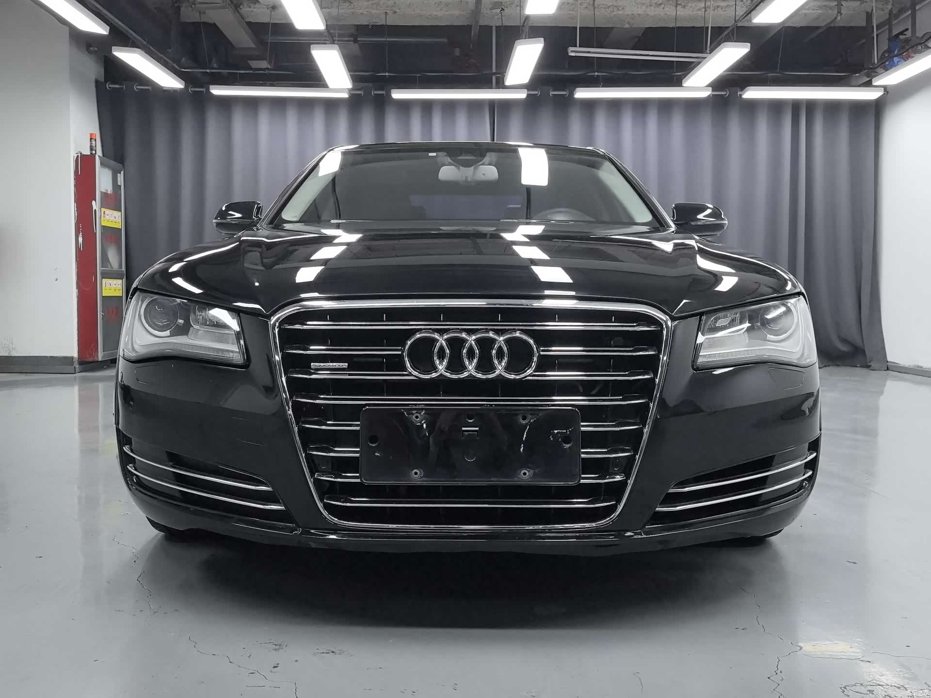 Audi A8L, 2011 2