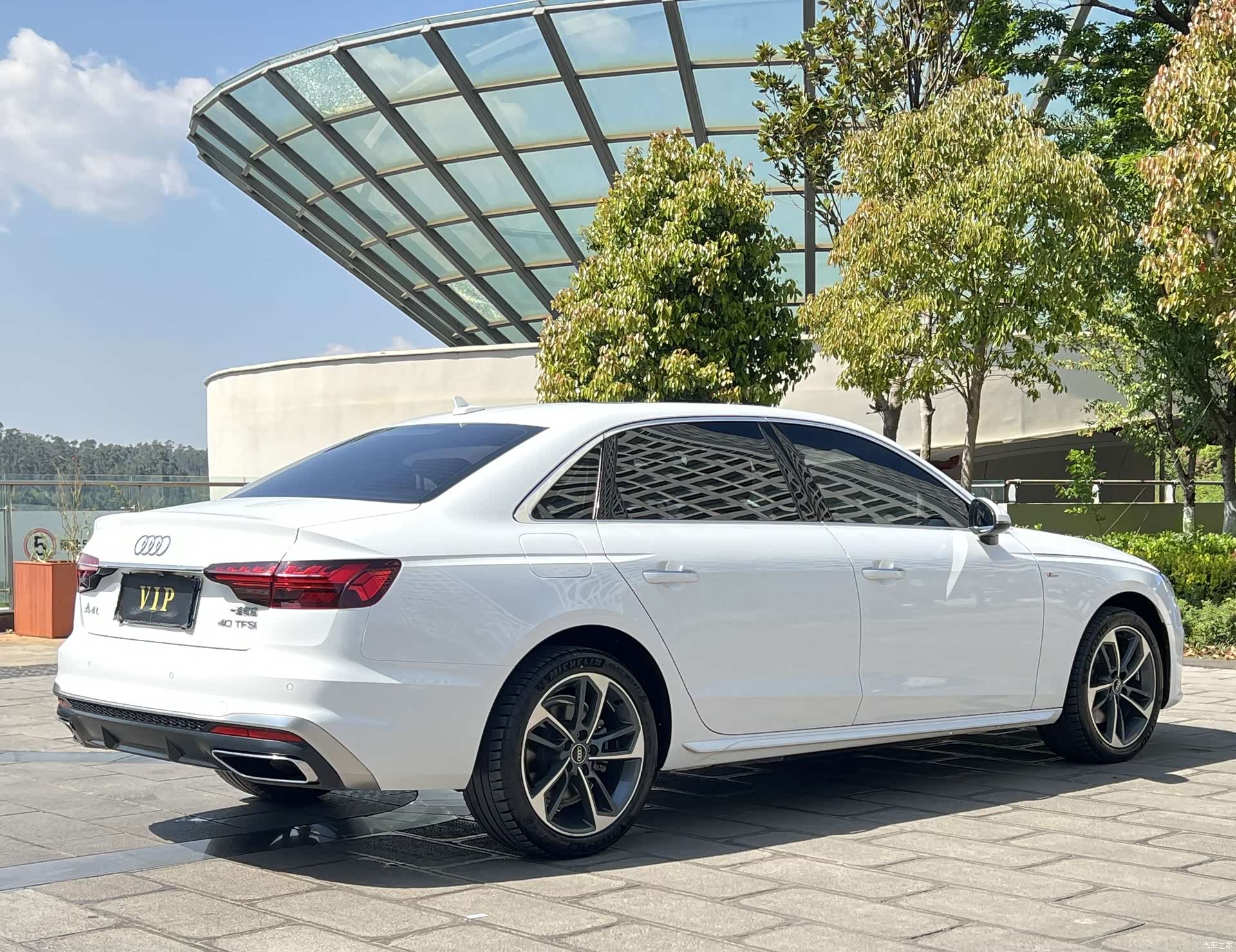 Audi A4L, 2022 10