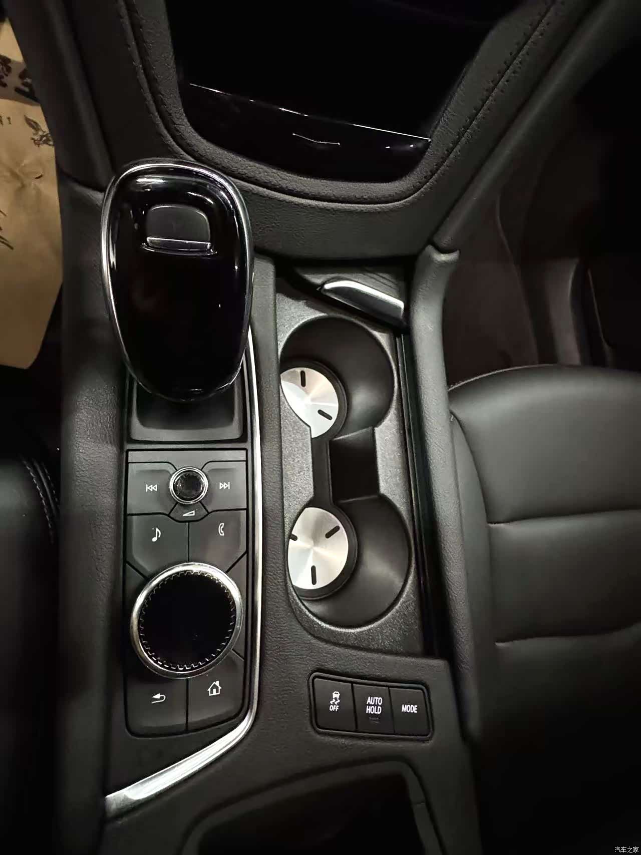 Cadillac XT6, 2021 10