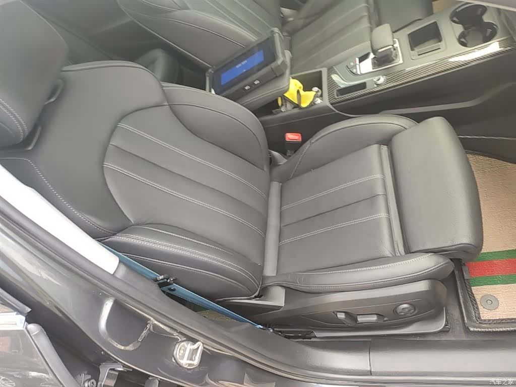 Audi A4L, 2021 25