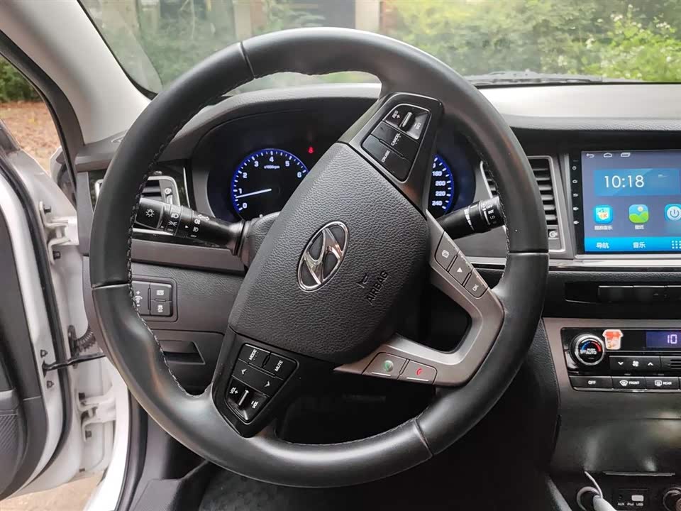 Hyundai Name picture