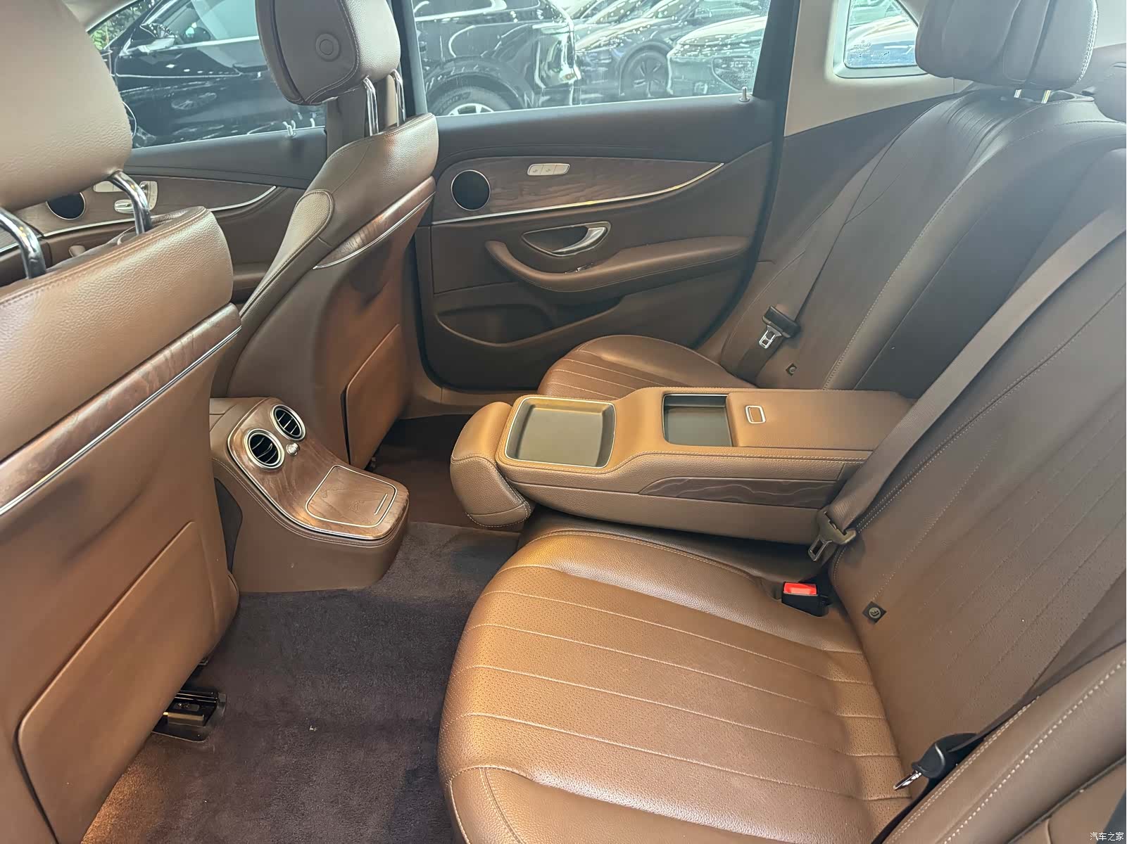 Mercedes-Benz E-Class, 2021 8