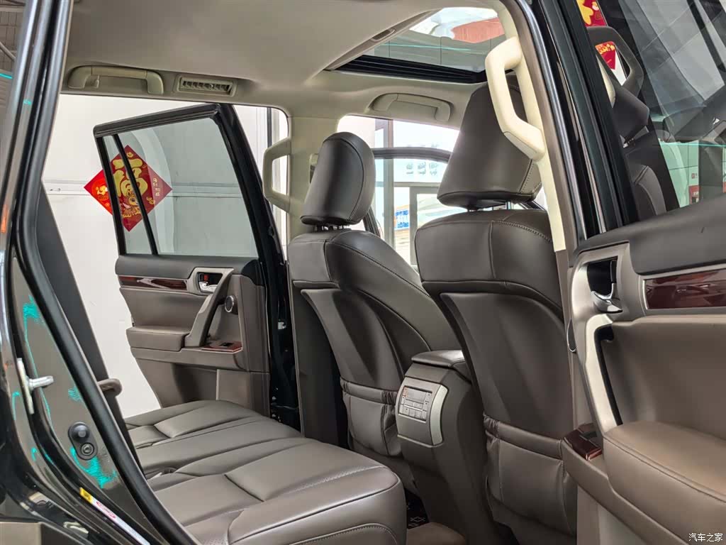 Lexus GX, 2012 6