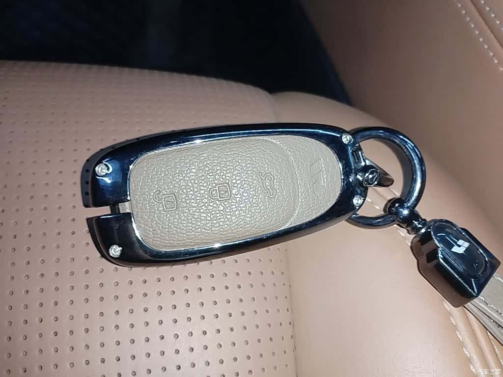Li Auto ONE, 2023 9