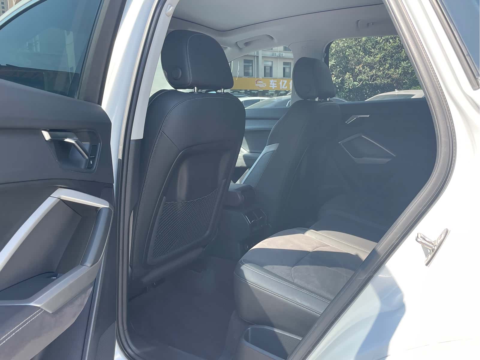 Audi Q3, 2022 7