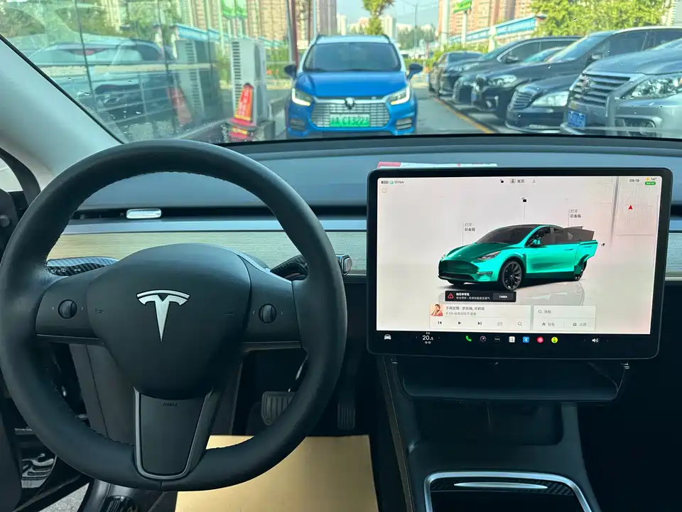 Tesla Model Y Tesla Model Y