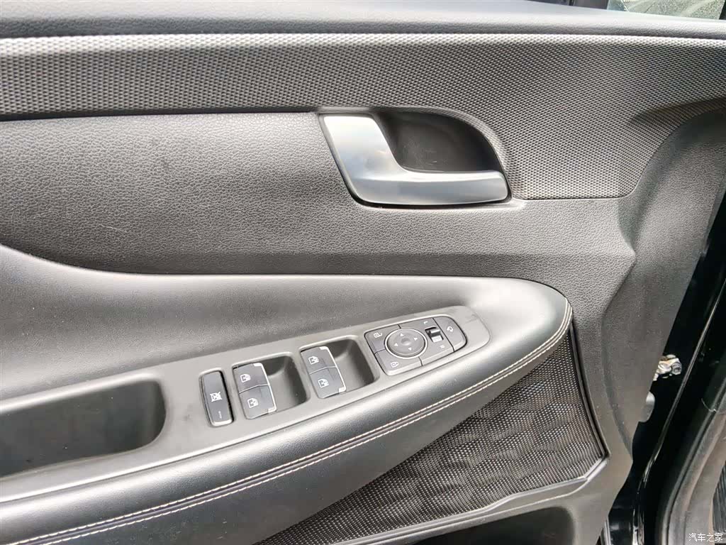 Hyundai Santa Fe, 2020 10