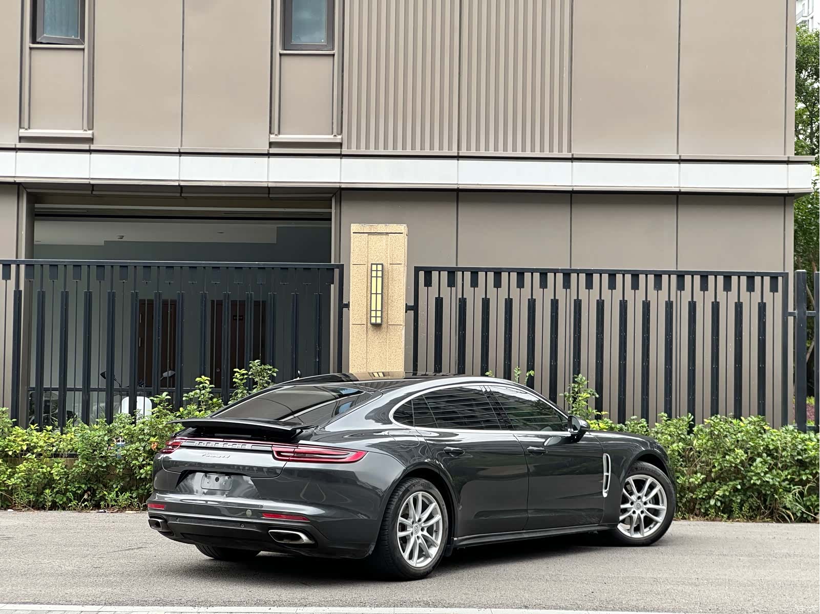 Porsche Panamera, 2018 4