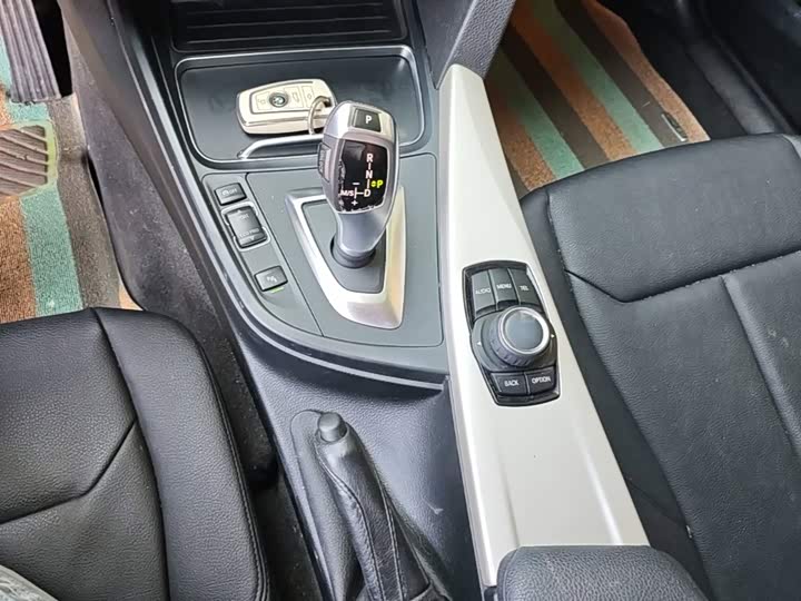 BMW 3 Series GT 2017 320i Style