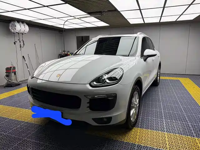 Porsche Cayenne 2014 — купить из Китая под заказ