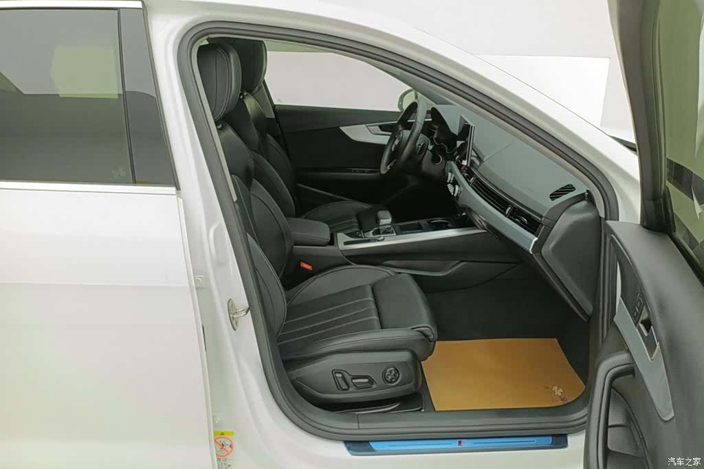 Audi A4L, 2023 8