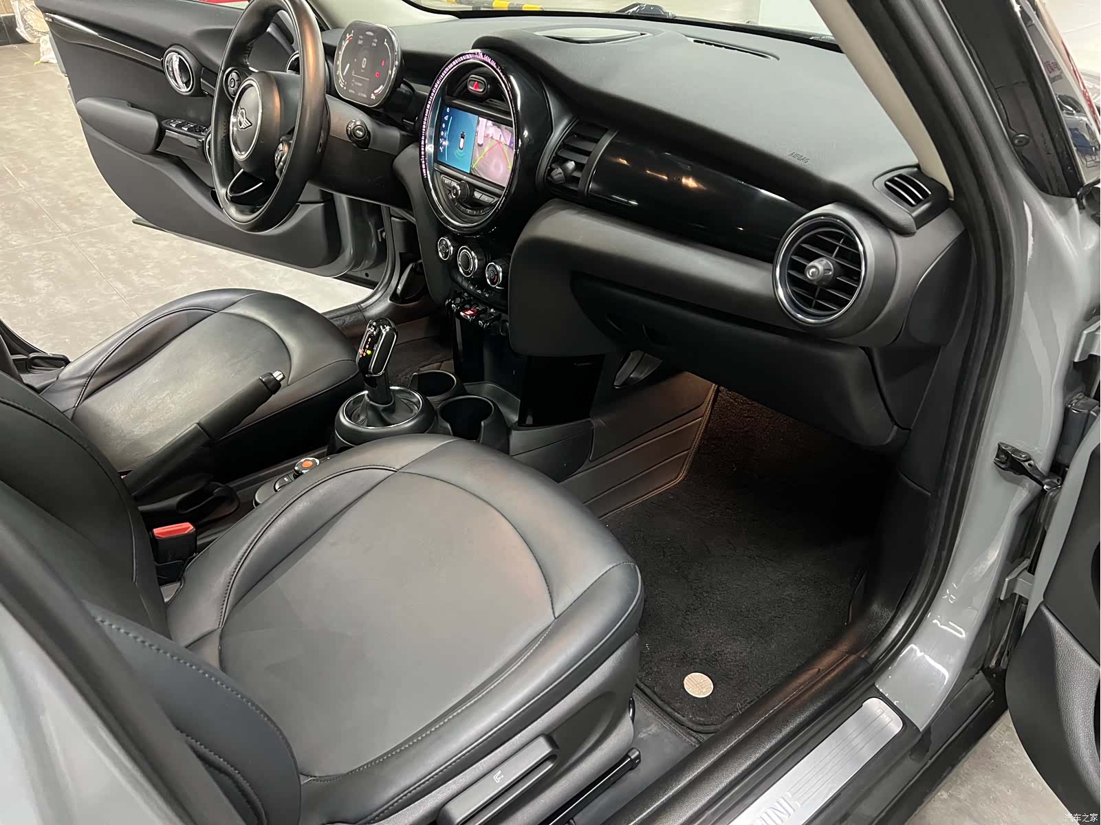 Mini ONE, 2021 6
