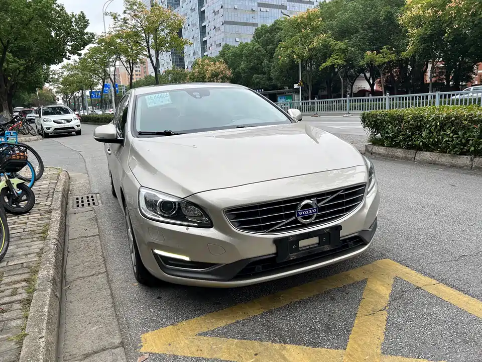 Volvo S60