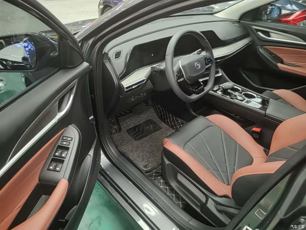 Changan Eado, 2025 16