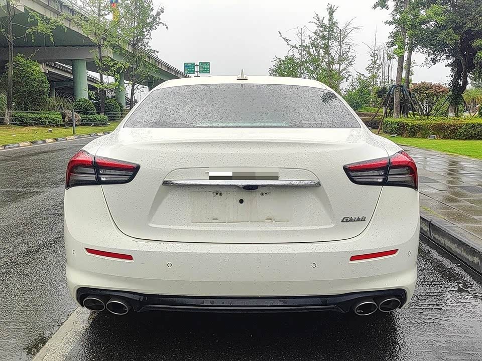 Maserati Ghibli Maserati Ghibli