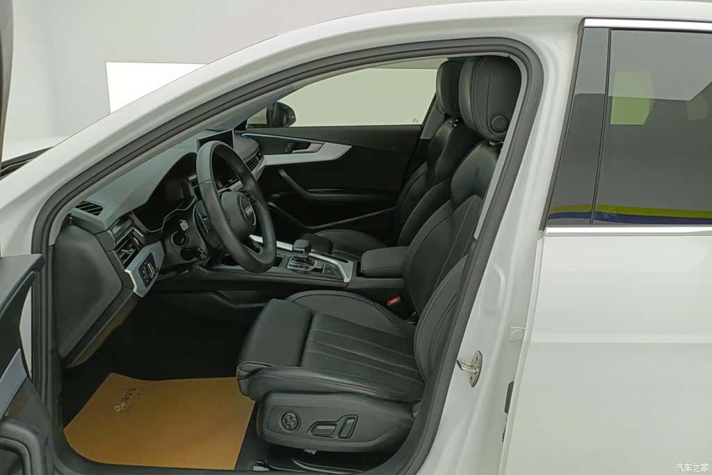 Audi A4L, 2023 9