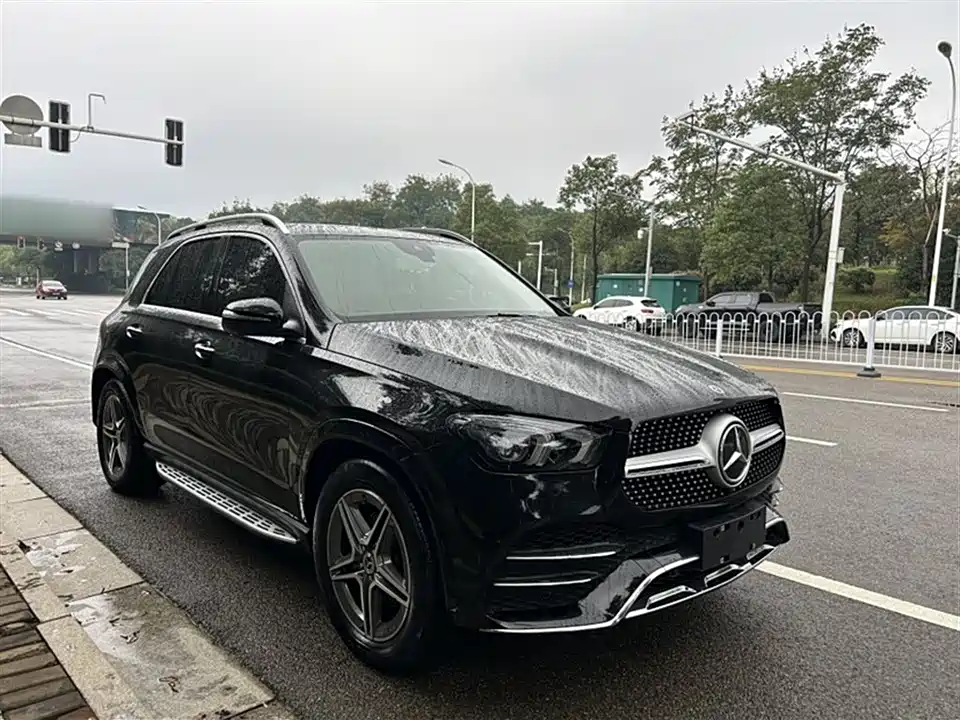 Mercedes-Benz GLE Mercedes-Benz GLE