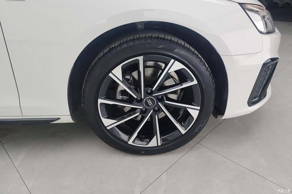 Audi A4L, 2023 6