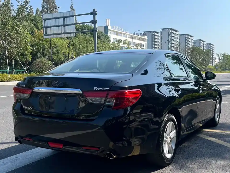 Toyota Reiz Toyota Reiz