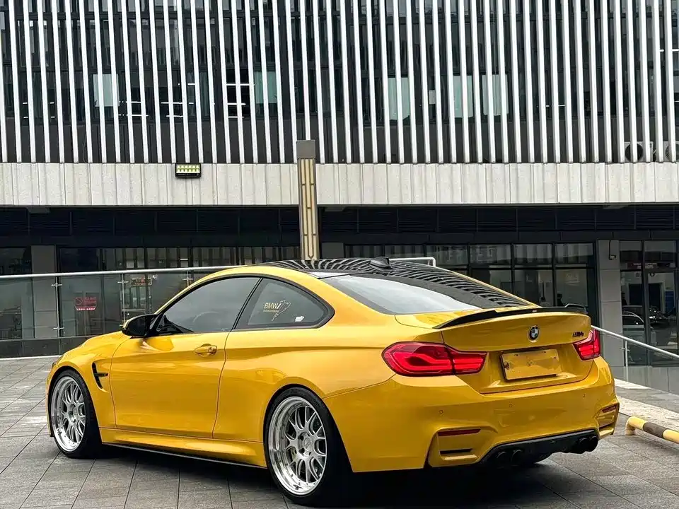 BMW M4