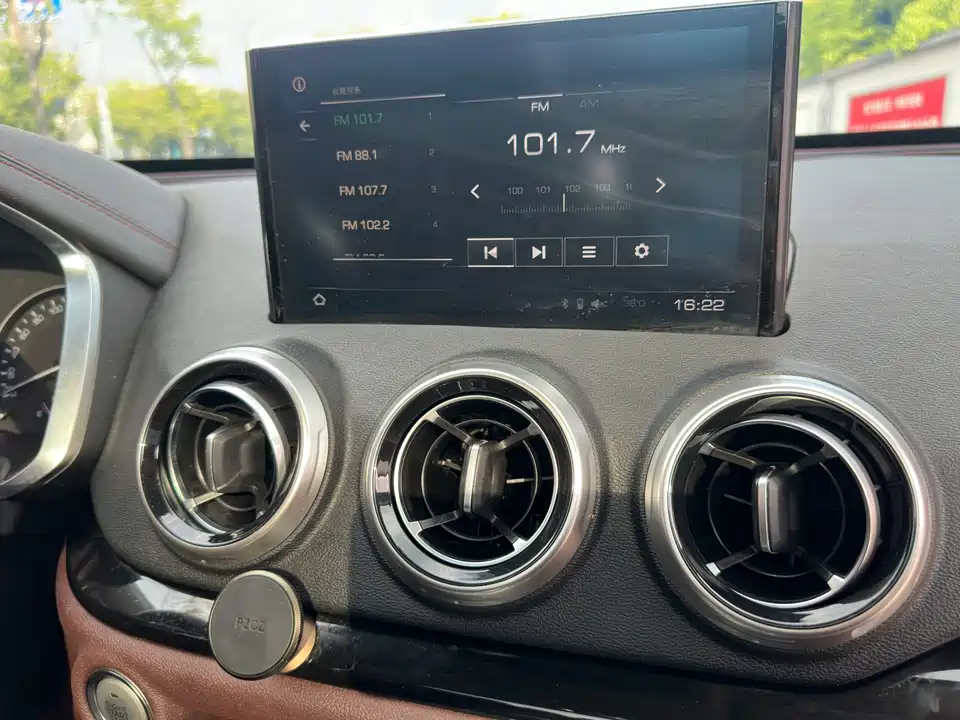 Weipai VV5