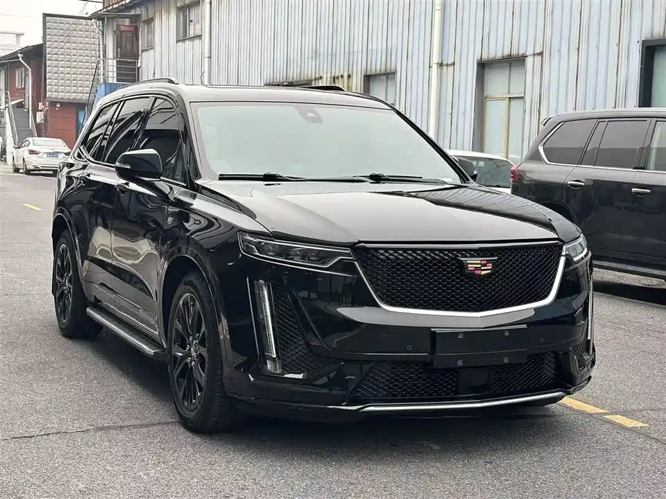 Cadillac XT6