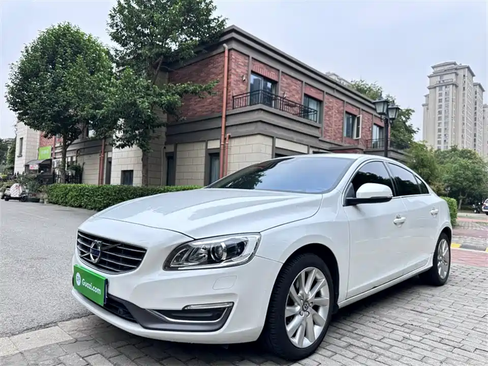 Volvo S60